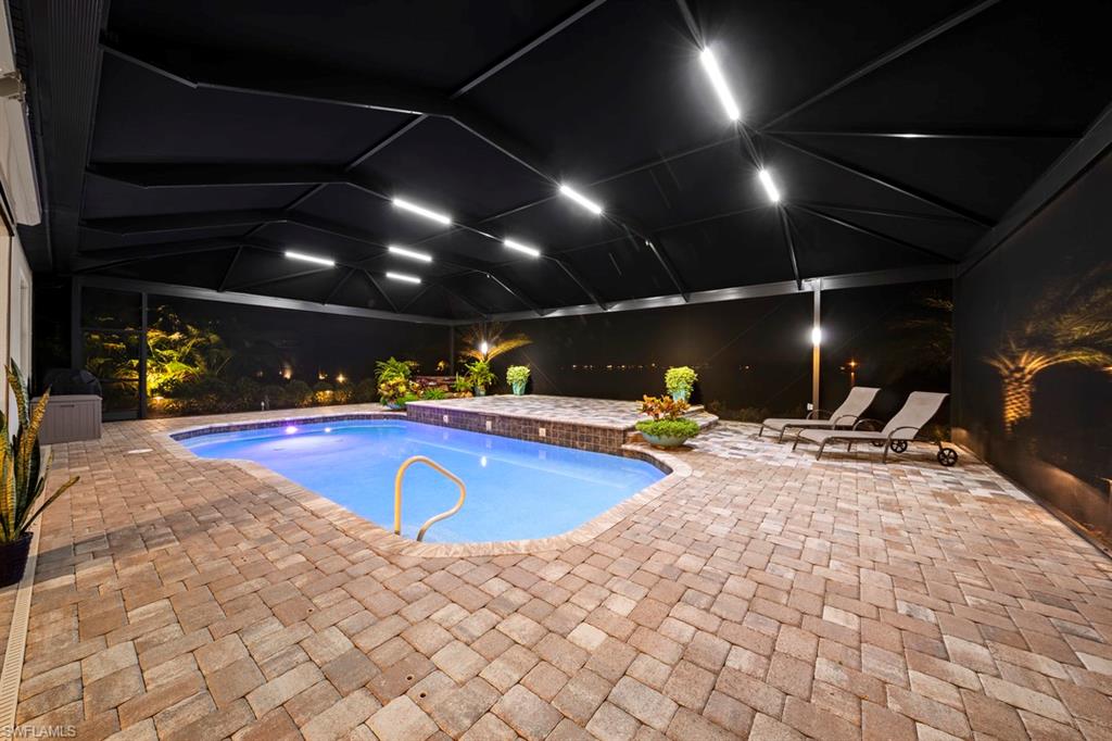 CORKSCREW SHORES - Residential