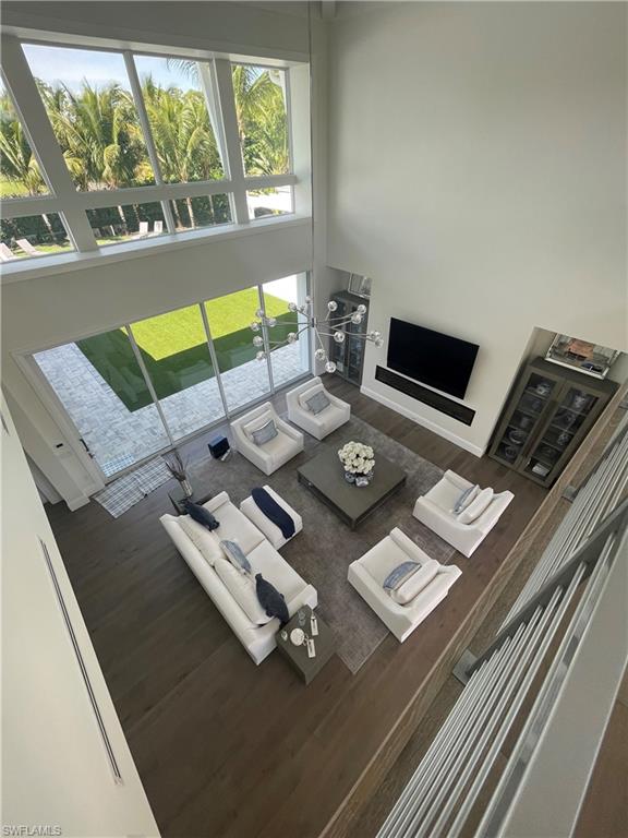 PINE RIDGE - Residential