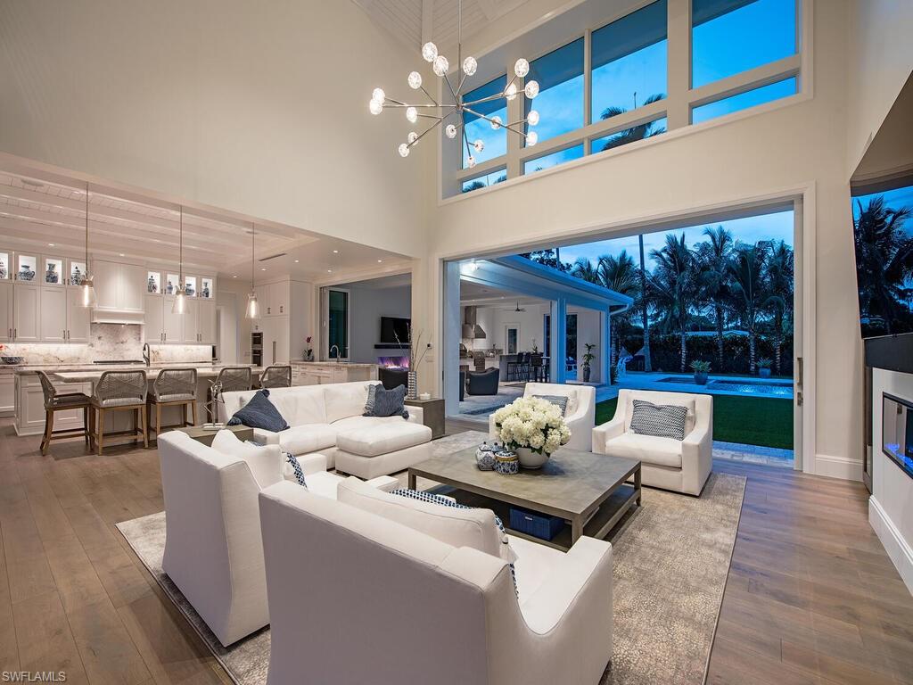 PINE RIDGE - Residential