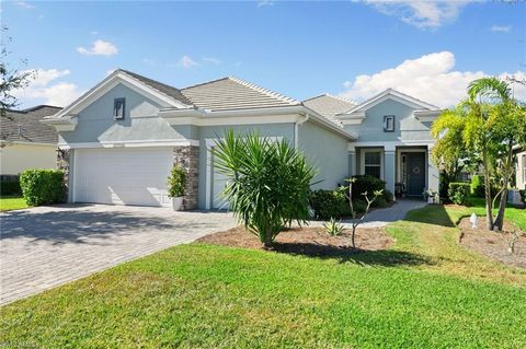 13796 Woodhaven CIR FORT MYERS FL 33905