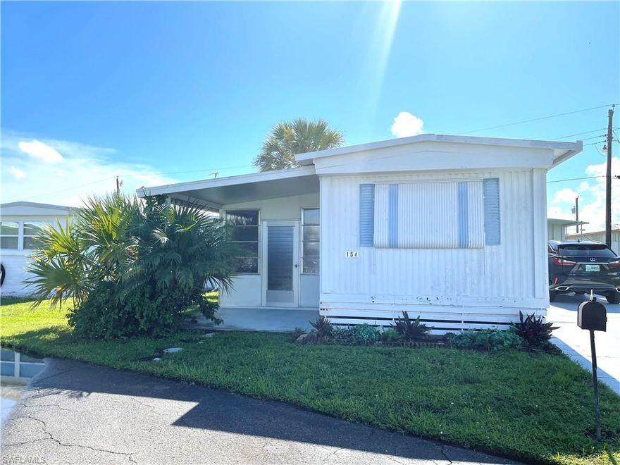 CO-OP. 55+COMMUNITY. GULF ACCESS!! This vintage “Gem” is located in an active community! The social committee keeps the community calendar full of social activities that will keep you in the SW Florida Life Style. Take advantage of amenities like Billiards Room, Corn Hole area, Horseshoe Pit, Hot Tub, Pool, Shuffle Board, and more. Conveniently located to all your favorite shopping, restaurants, and minutes to the most beautiful beaches on Marco Island and DownTown Naples. New AC 2019