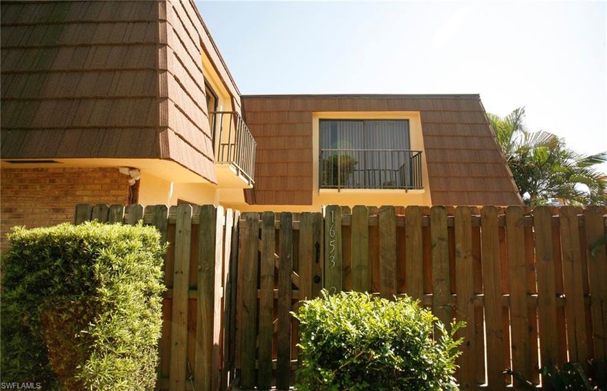 Available May 1st Newly Refreshed 2 Bedroom 2 Bath Townhome in The Parkwoods Community. New stainless appliances in the chefs kitchen and a nice Breakfast Bar. The Community Pool is right next door and easy to enjoy. The townhome is close to Downtown Fort Myers, shopping and restaurants. Take a look and you are sure to like it! No smoking and pets with permission.