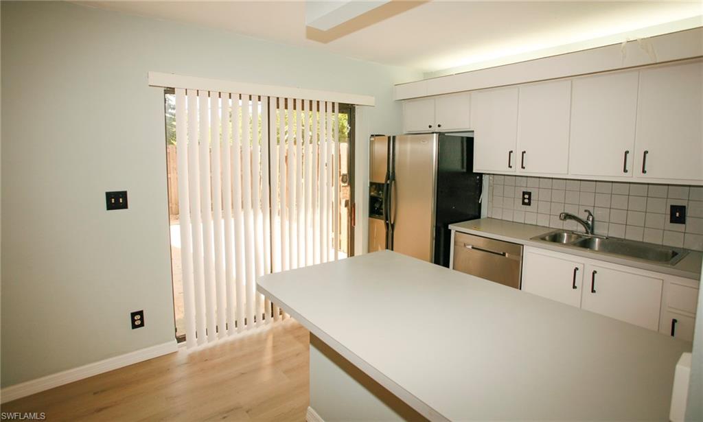 PARKWOODS - Residential Lease