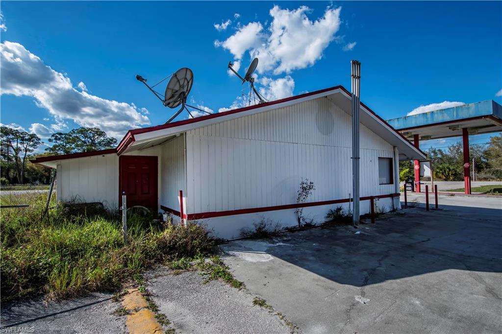 9835 W State Road 78