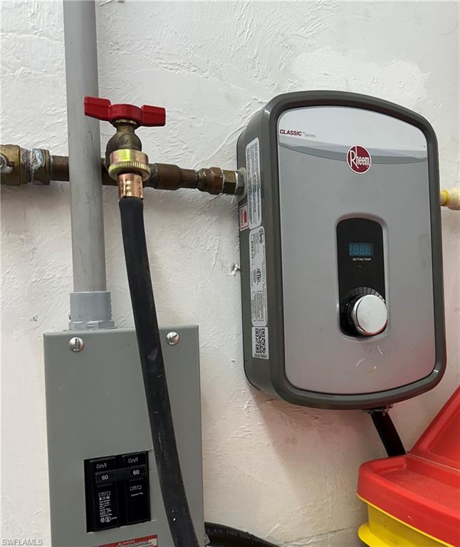 LORD JAMES CONDO - Residential