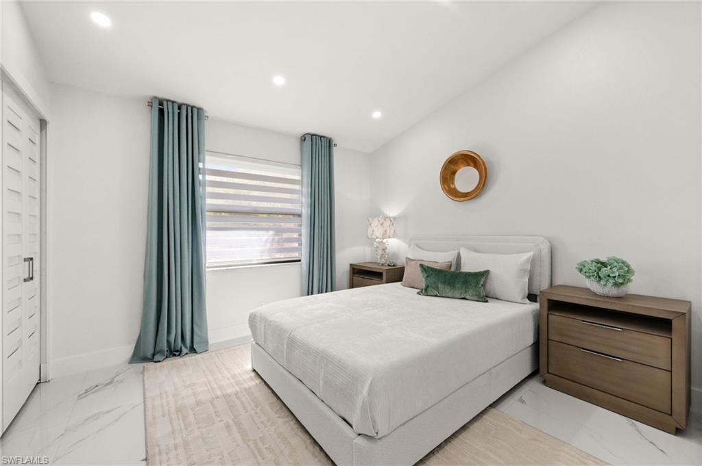 FAIRWAY OAKS - Residential