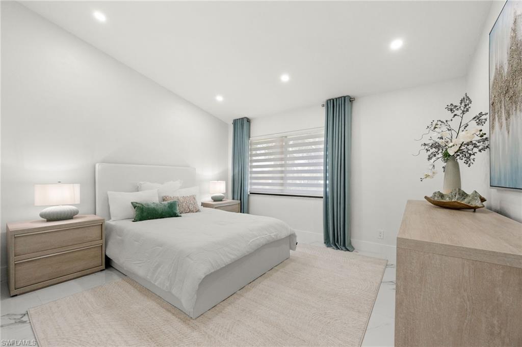 FAIRWAY OAKS - Residential