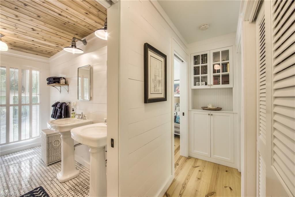 SANIBEL ESTATES - Residential