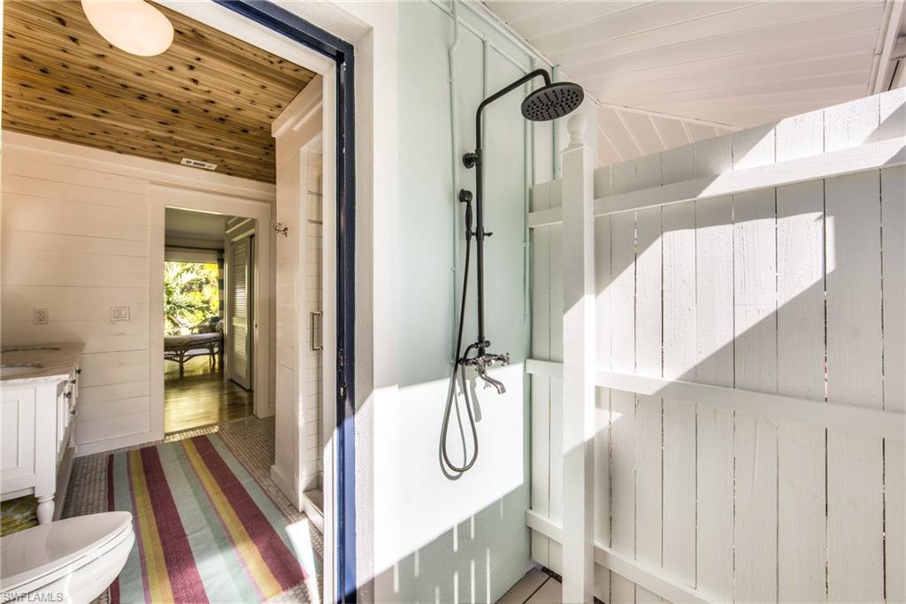 SANIBEL ESTATES - Residential