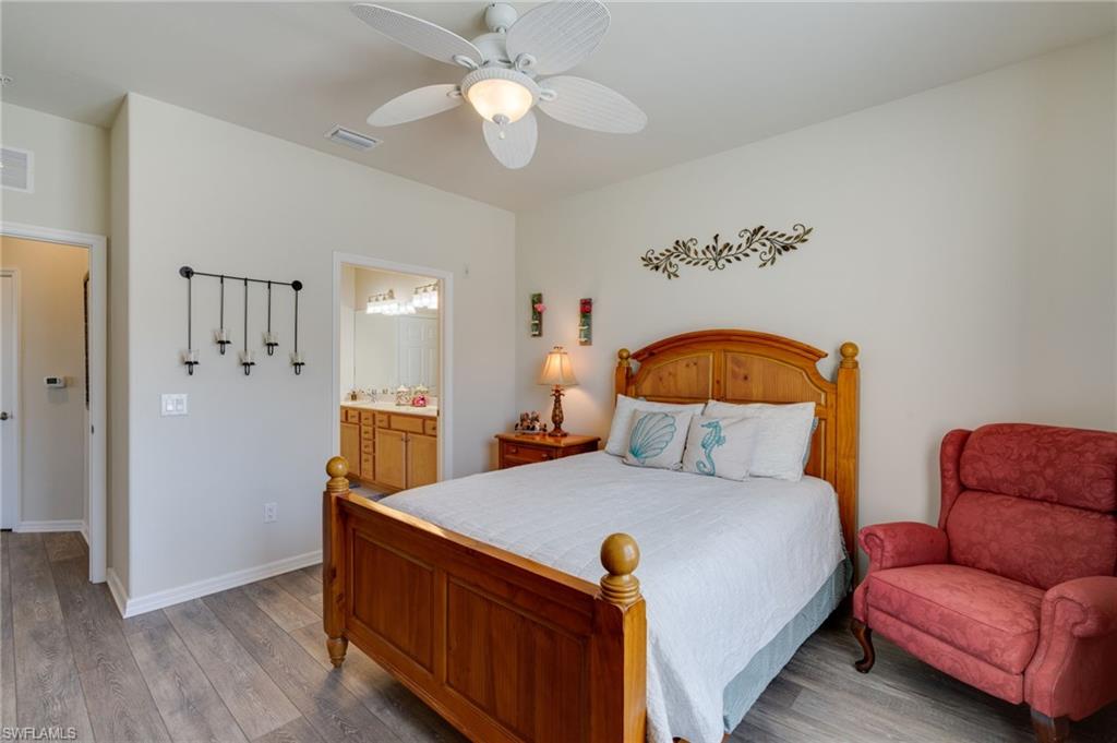 ROYAL POINTE - Residential