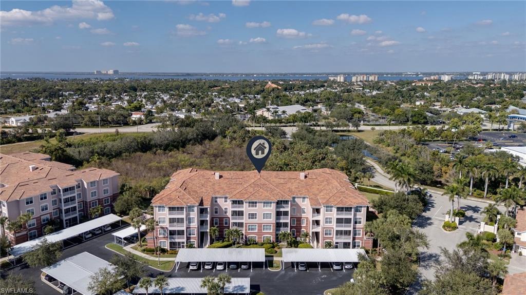 ROYAL POINTE - Residential