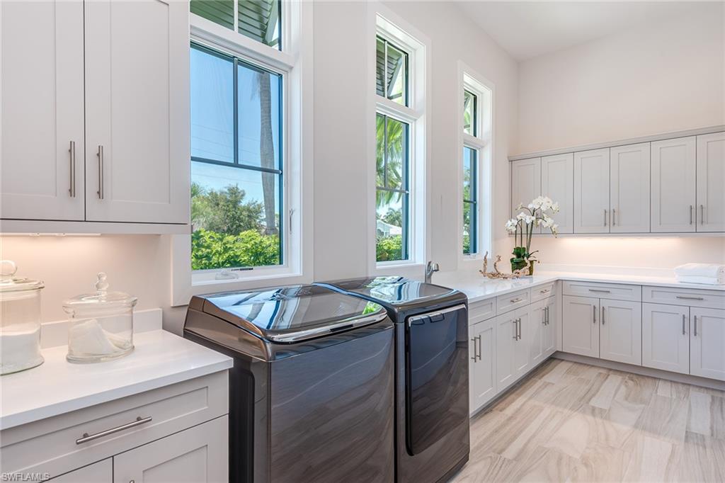 MOORINGS - Residential