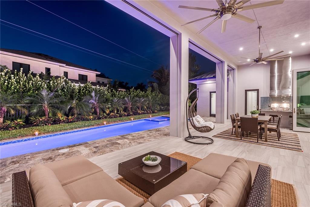 MOORINGS - Residential