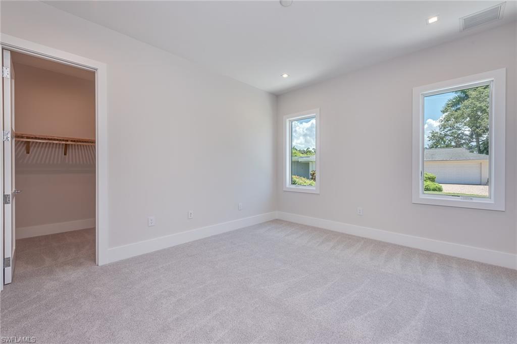 MOORINGS - Residential