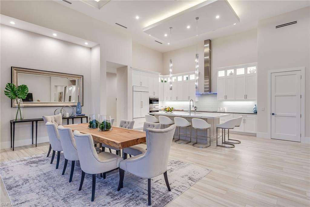 MOORINGS - Residential