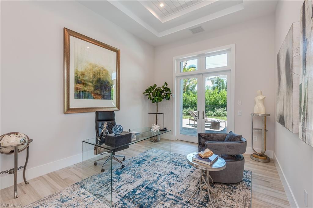 MOORINGS - Residential