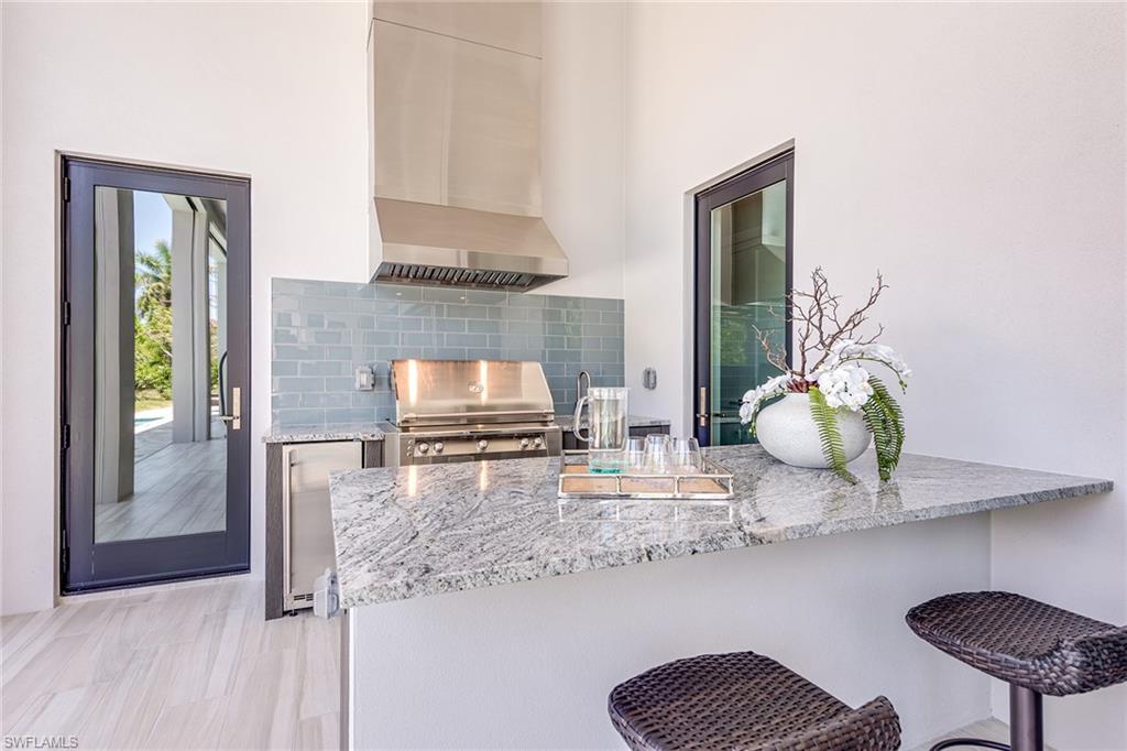 MOORINGS - Residential