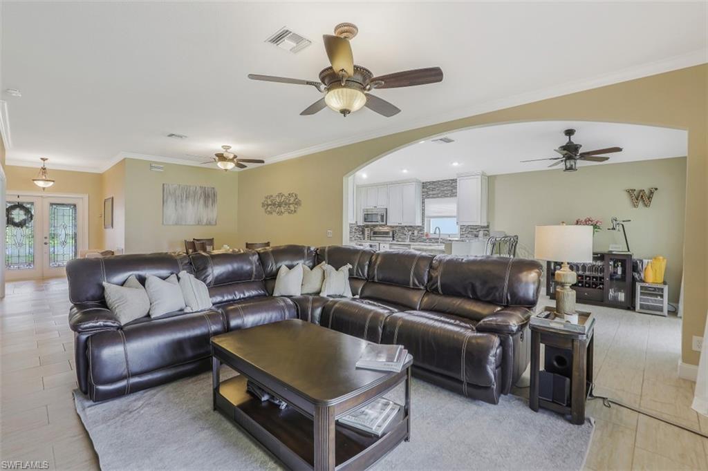 THE SHORES - Residential