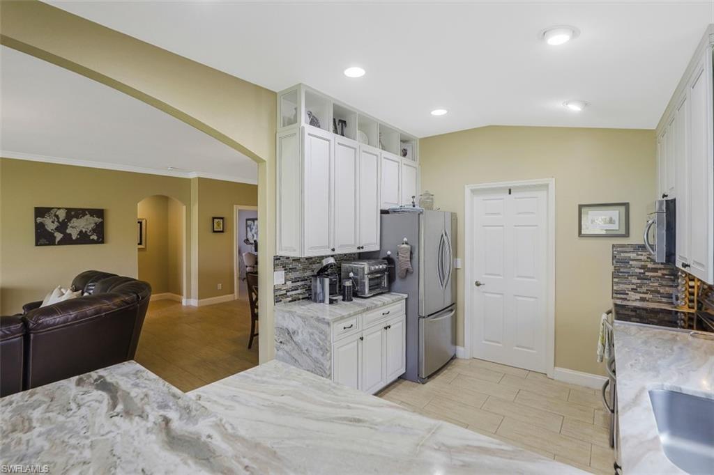 THE SHORES - Residential