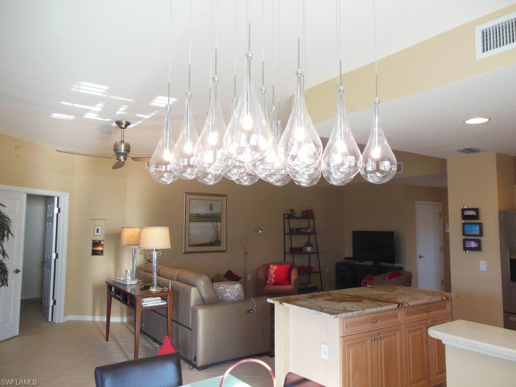 CROWN COLONY - Residential