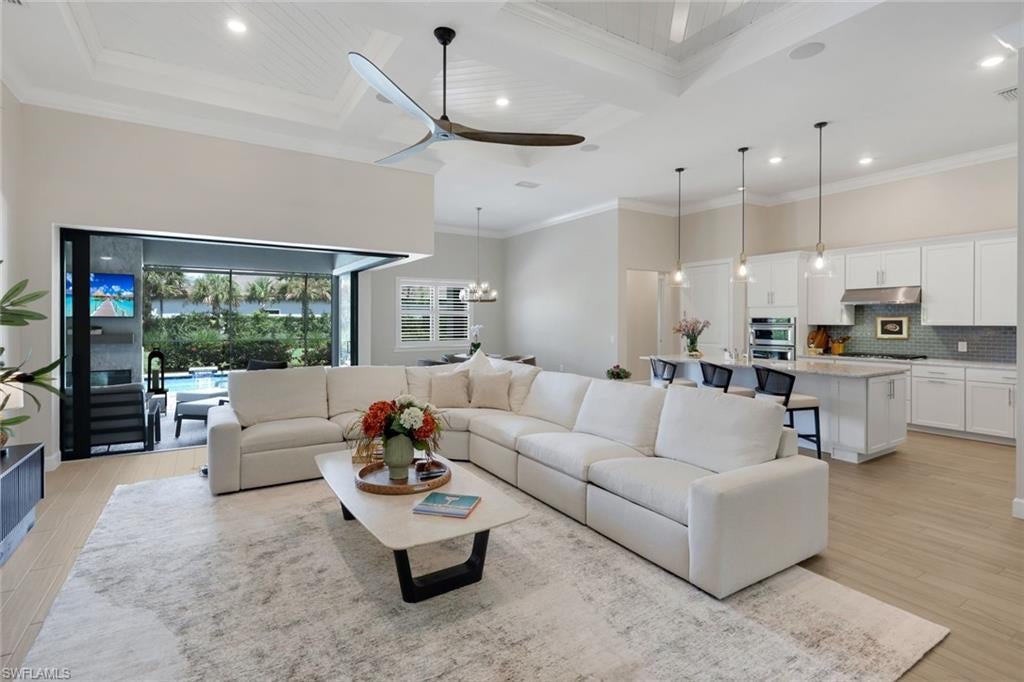 9151 Snowy Owl WAY