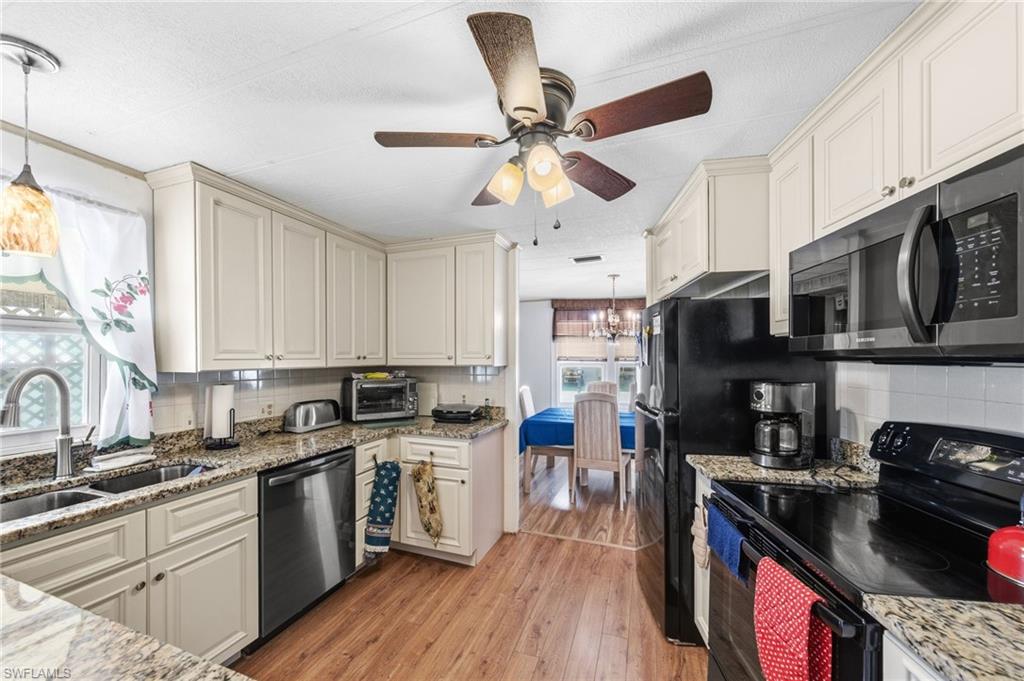 LAKE ARROWHEAD MOB VILLAGE - Residential