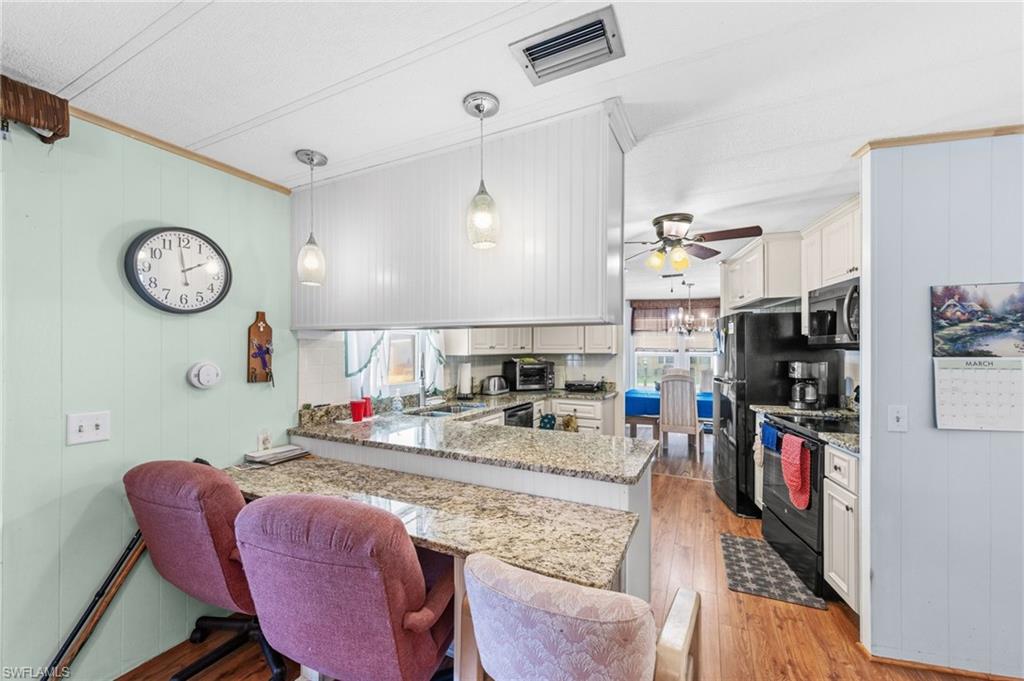 LAKE ARROWHEAD MOB VILLAGE - Residential