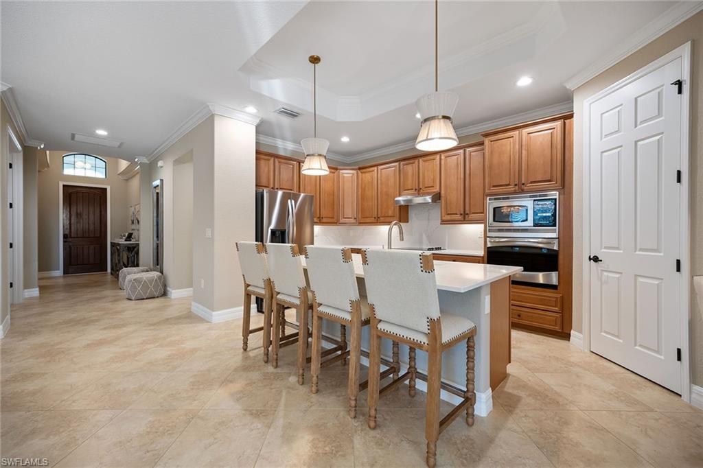 TWIN EAGLES - Residential