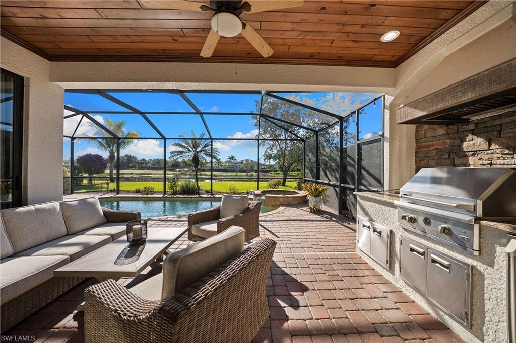 TWIN EAGLES - Residential