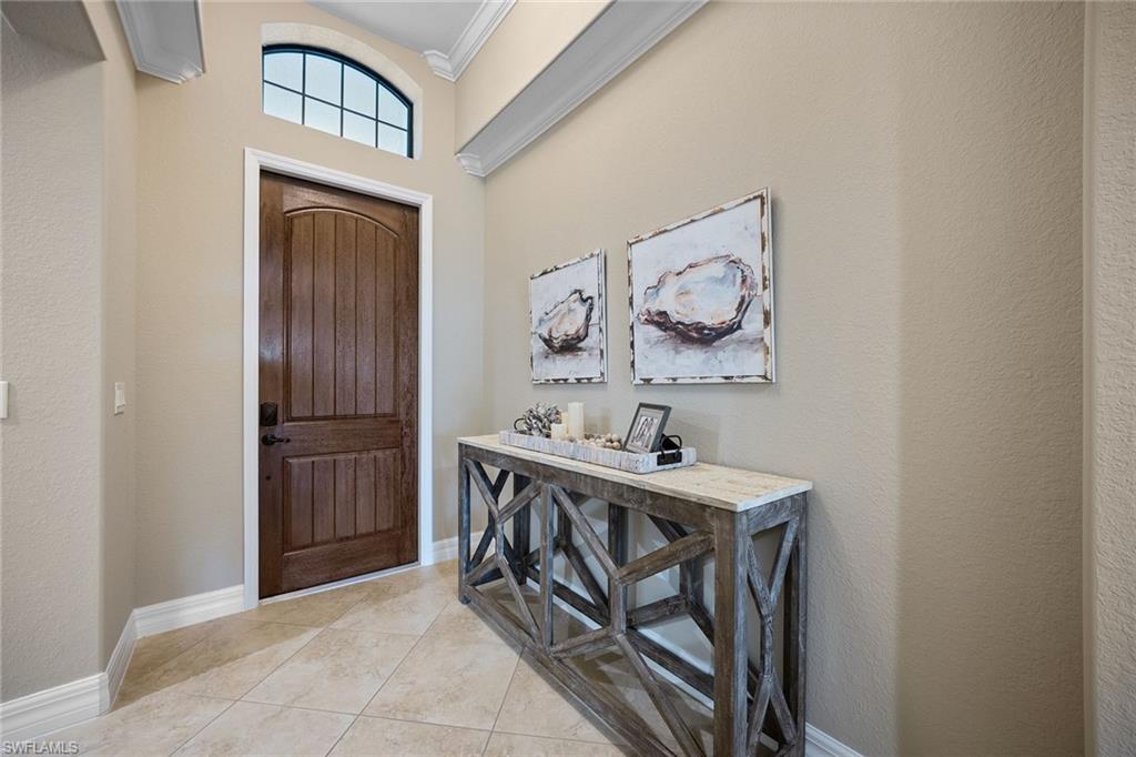 TWIN EAGLES - Residential