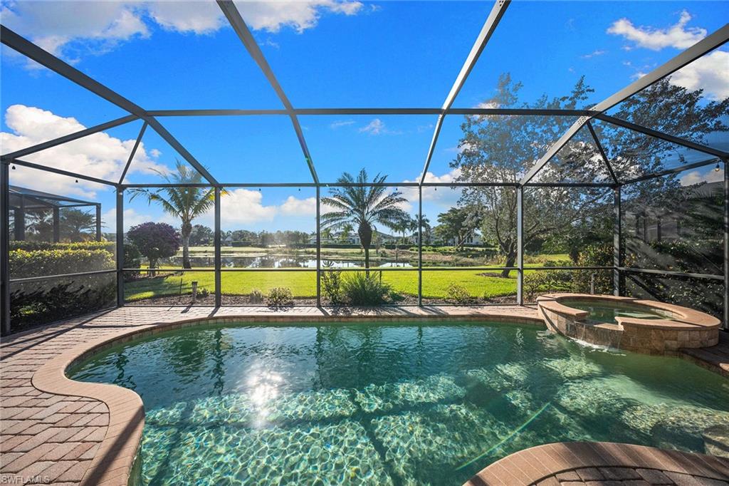 TWIN EAGLES - Residential