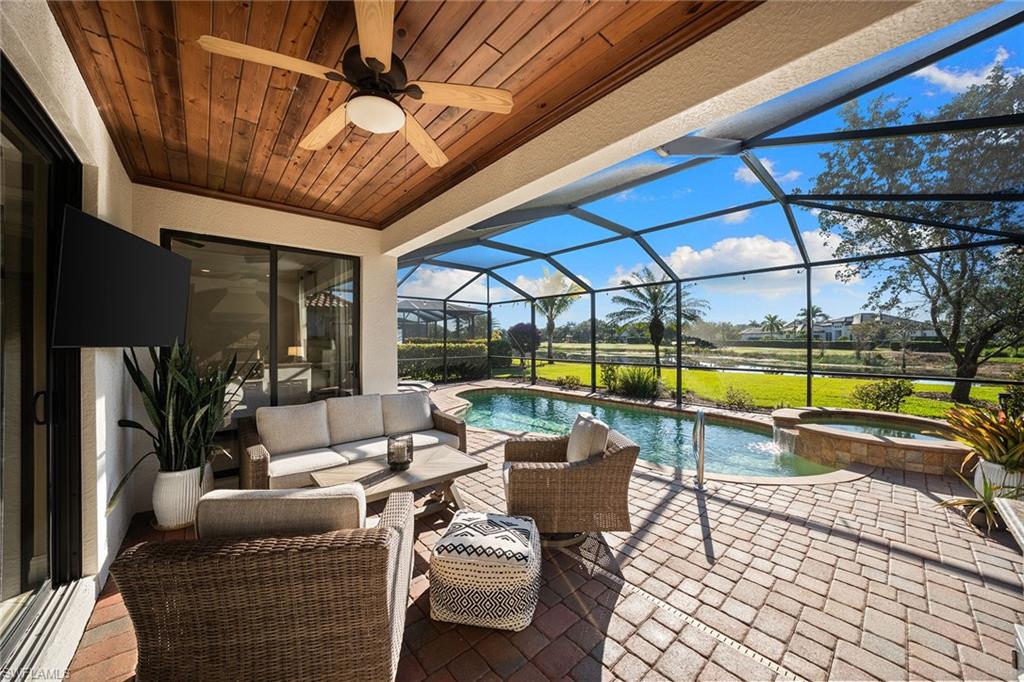 TWIN EAGLES - Residential