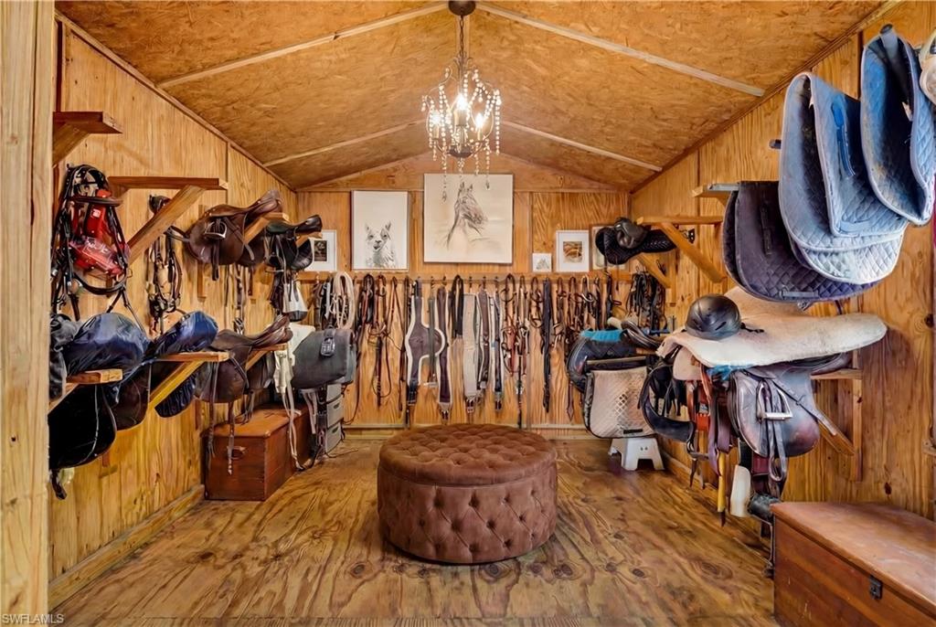 SAN CARLOS ESTATES - Residential