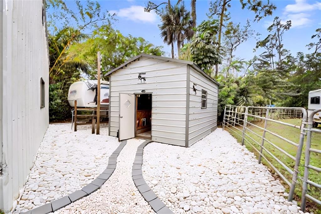 SAN CARLOS ESTATES - Residential