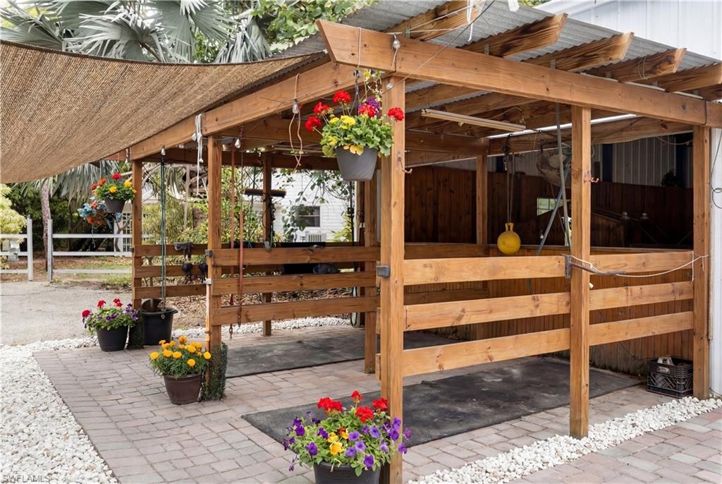 SAN CARLOS ESTATES - Residential