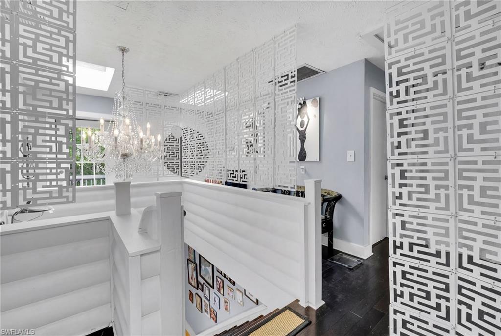 SAN CARLOS ESTATES - Residential