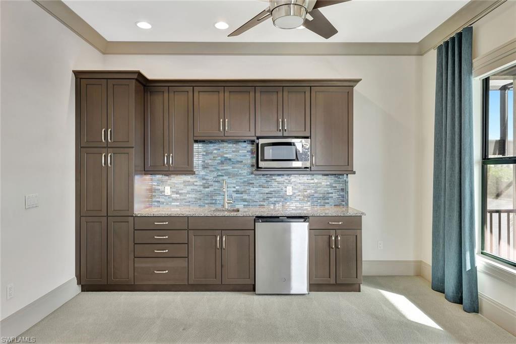 CAPE HARBOUR - Residential