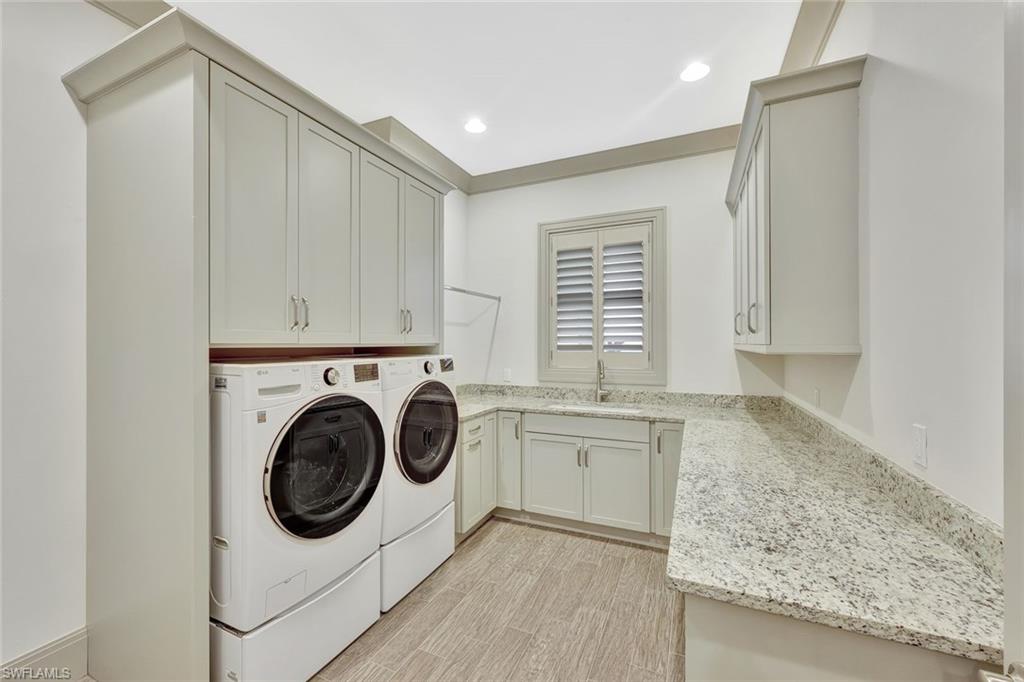 CAPE HARBOUR - Residential