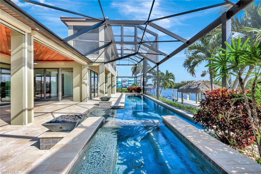 CAPE HARBOUR - Residential