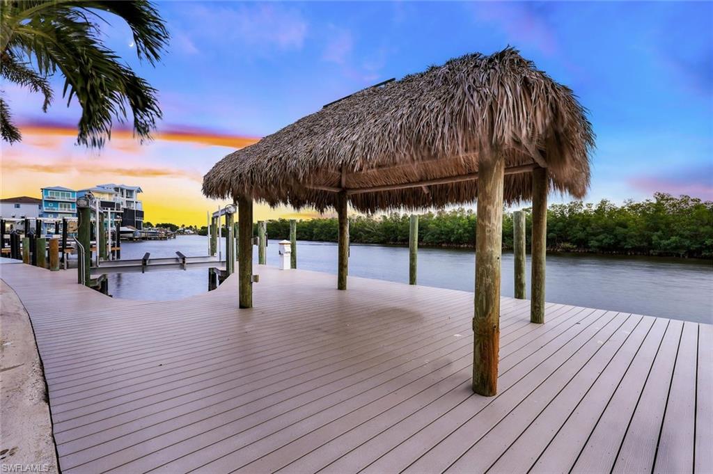 CAPE HARBOUR - Residential