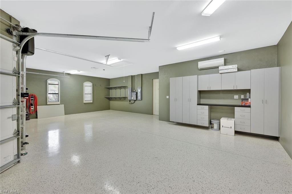 CAPE HARBOUR - Residential