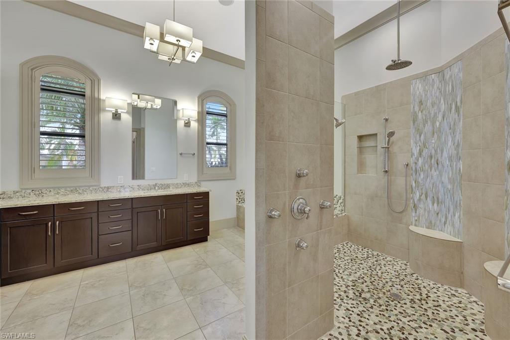 CAPE HARBOUR - Residential