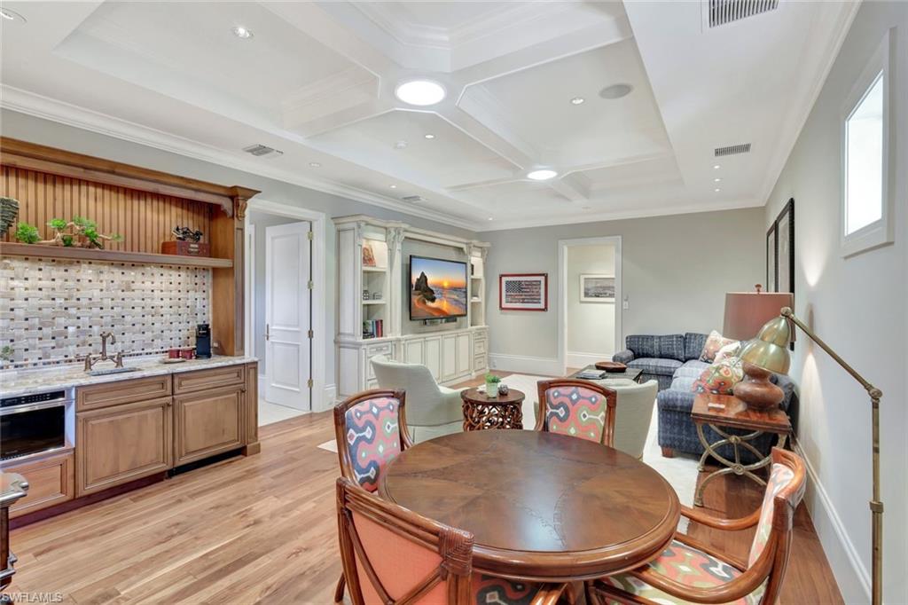 ESTATES AT GREY OAKS - Residential