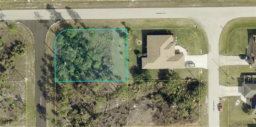 Discover this exceptional OVERSIZED CORNER lot in LEHIGH ACRES, FLORIDA! This elevated and dry parcel provides a sturdy foundation, making it an excellent choice for future construction endeavors. Whether you’re an investor or a homebuyer, this property offers a prime opportunity to secure a valuable investment and take advantage of the area's rapid suburban development.