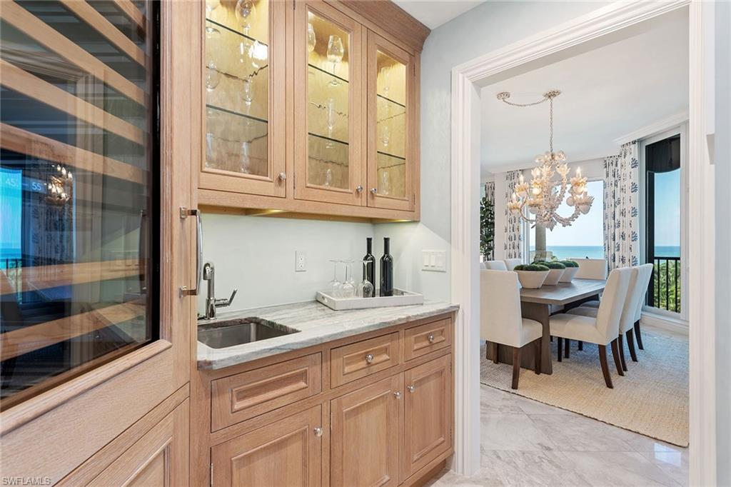 MANSION LA PALMA AT BAY COLONY - Residential