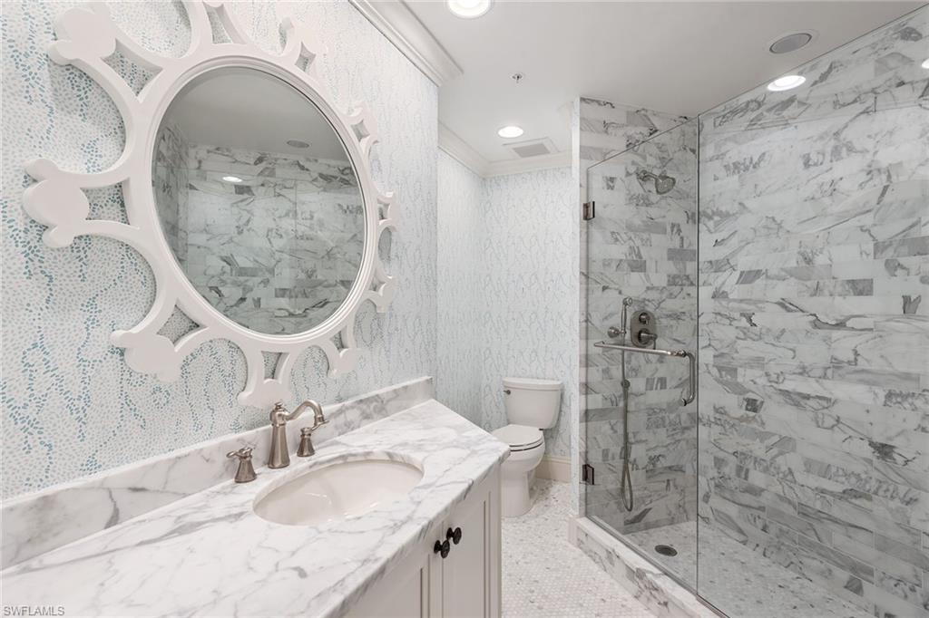 MANSION LA PALMA AT BAY COLONY - Residential