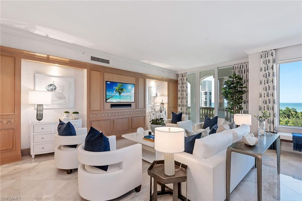 MANSION LA PALMA AT BAY COLONY - Residential