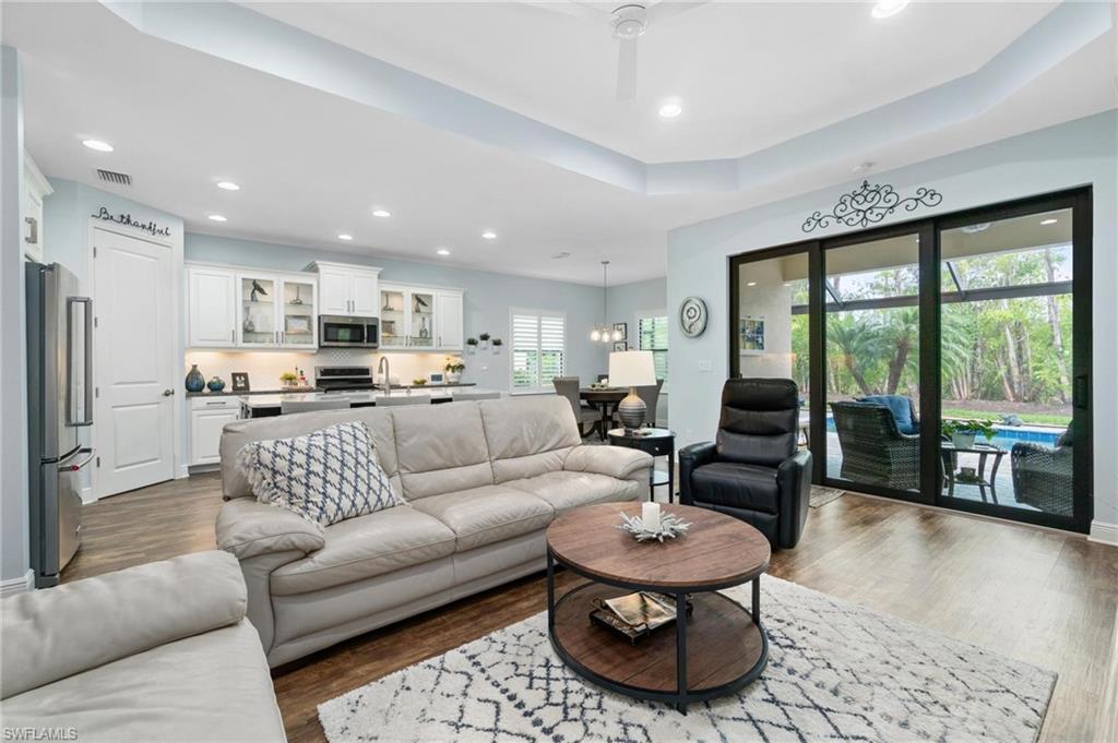 CYPRESS WALK - Residential