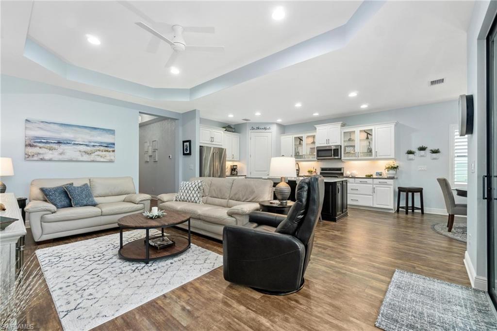 CYPRESS WALK - Residential