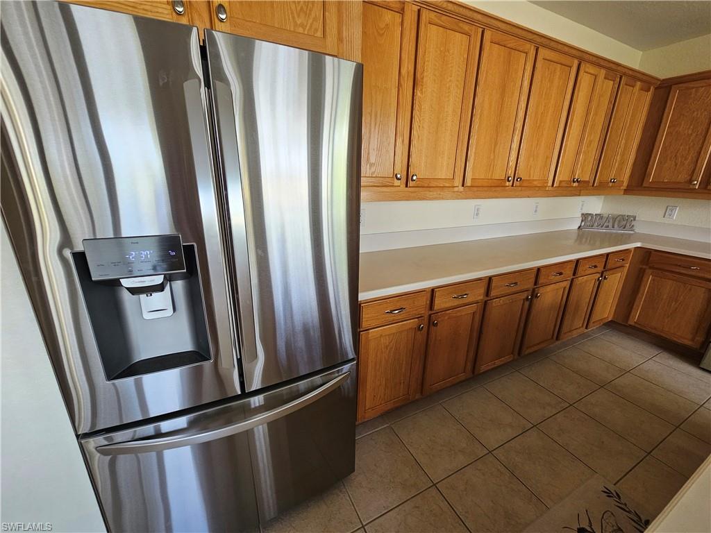 VALENCIA COUNTRY CLUB - Residential Lease